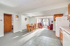 Lakefront Family Retreat w/ Private Dock!