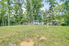 Lake Anna Home w/ Dock & Private Shoreline!