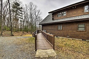 Cozy Winter Retreat: Great Location & Pet Friendly