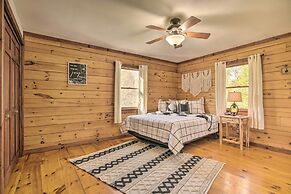 Pool, Games + Sauna: Mount Joy Countryside Cabin