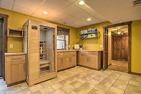 Pool, Games + Sauna: Mount Joy Countryside Cabin