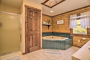 Pool, Games + Sauna: Mount Joy Countryside Cabin