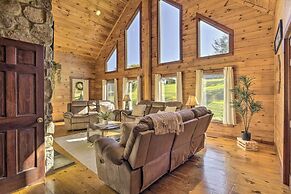 Pool, Games + Sauna: Mount Joy Countryside Cabin