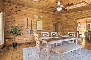 Pool, Games + Sauna: Mount Joy Countryside Cabin