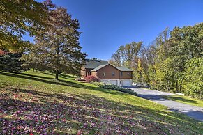 Pool, Games + Sauna: Mount Joy Countryside Cabin