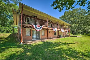 Waterfront Tennessee Home on Kentucky Lake w/ Deck