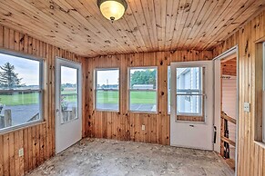 Cozy Seneca Falls Home Close to Cayuga Wine Trail!