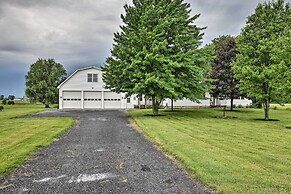 Cozy Seneca Falls Home Close to Cayuga Wine Trail!