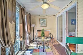 Charleston Townhome ~ 13 Mi to Sand & Surf!