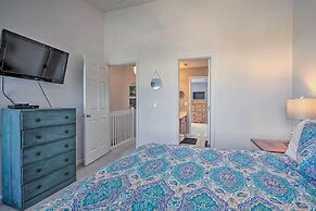 Charleston Townhome ~ 13 Mi to Sand & Surf!