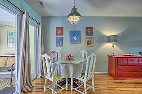 Charleston Townhome ~ 13 Mi to Sand & Surf!