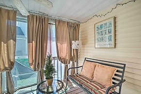 Charleston Townhome ~ 13 Mi to Sand & Surf!