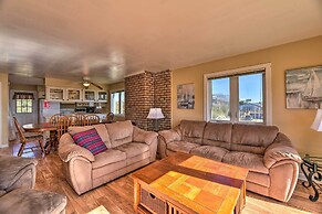 'east of the Sun' Beachside Apartment w/ Deck!