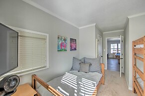 Stunning Lakefront Home: Hot Tub & Game Room!