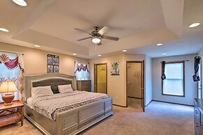 Pet-friendly Des Moines Home w/ Fenced Yard!