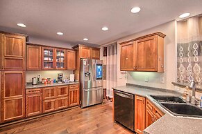 Pet-friendly Des Moines Home w/ Fenced Yard!