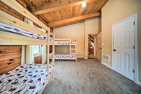 Panama Cabin on 36 Acres w/ Hot Tub & Trails!