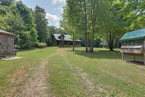 Panama Cabin on 36 Acres w/ Hot Tub & Trails!