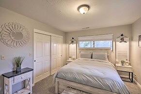 Forest-view Deck + Fire Pits: Pine Grove Retreat!