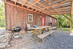 Charming New Concord Cabin on 50-acre Farm!