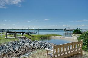 Topsail Beach Villa: Outdoor Oasis w/ Hot Tub