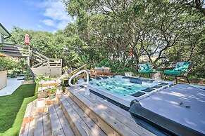 Topsail Beach Villa: Outdoor Oasis w/ Hot Tub