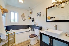 Topsail Beach Villa: Outdoor Oasis w/ Hot Tub