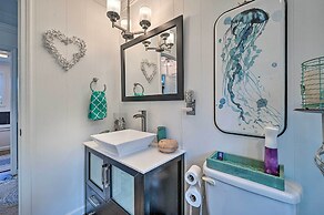 Topsail Beach Villa: Outdoor Oasis w/ Hot Tub