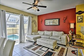 Resort Townhome w/ Splash Pool ~ 7 Mi to Disney!
