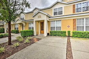 Resort Townhome w/ Splash Pool ~ 7 Mi to Disney!