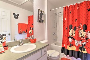 Resort Townhome w/ Splash Pool ~ 7 Mi to Disney!