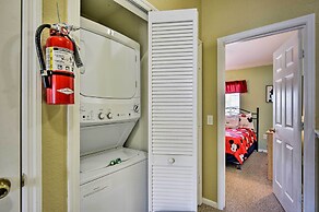 Resort Townhome w/ Splash Pool ~ 7 Mi to Disney!