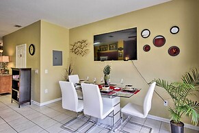 Resort Townhome w/ Splash Pool ~ 7 Mi to Disney!