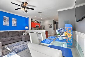 Resort Townhome w/ Splash Pool ~ 7 Mi to Disney!