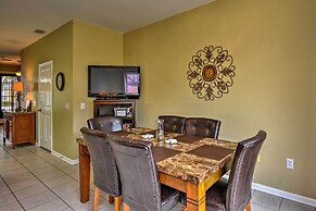 Resort Townhome w/ Splash Pool ~ 7 Mi to Disney!