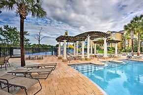 Resort Townhome w/ Splash Pool ~ 7 Mi to Disney!
