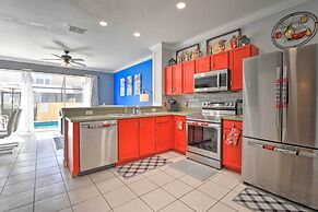 Resort Townhome w/ Splash Pool ~ 7 Mi to Disney!