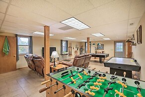 'eagles View' w/ Game Room - Walk to River!