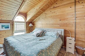 Updated Glen Arbor Cottage on Lake: Dock & Mooring