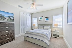 Apollo Beach House w/ Private Pool + Hot Tub