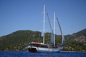 Kaya Yachting