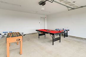 Ocean Shores Home w/ Game Room - Walk to Beaches!