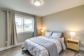 Ocean Shores Home w/ Game Room - Walk to Beaches!