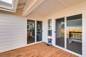 Ocean Shores Home w/ Game Room - Walk to Beaches!