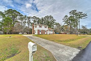 Jacksonville Getaway ~ 4 Mi to Downtown!