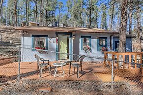 Ruidoso Cabin w/ Decks ~ 1 Mi to Downtown!