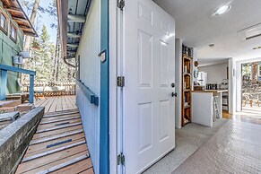 Ruidoso Cabin w/ Decks ~ 1 Mi to Downtown!