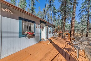 Ruidoso Cabin w/ Decks ~ 1 Mi to Downtown!