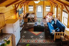 Paradise Valley Cabin by Chico & Yellowstone Park!