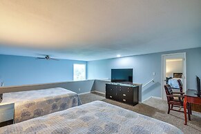 Lake-view Margaritaville Retreat w/ Screened Porch